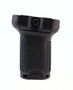 Open the lid and Oblique grip